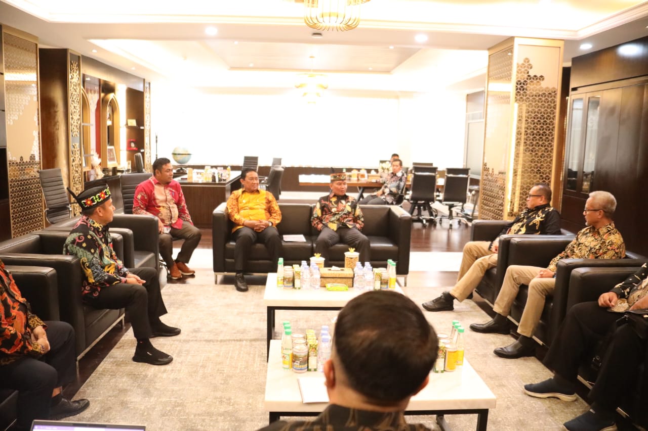 Gubernur Agustiar Sabran Bersama Wagub Edy Pratowo Terima Audiensi Kepala SKK Migas