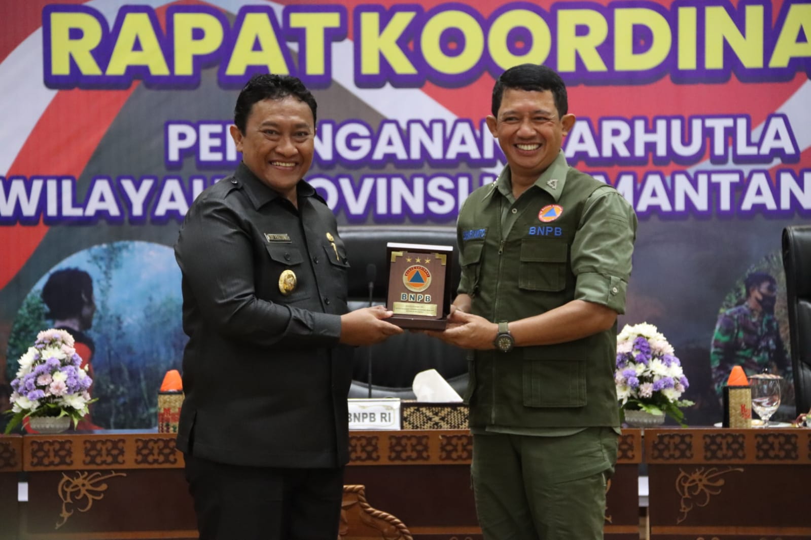 Kepala BNPB RI Mayjen TNI Suharyanto Pimpin Rakor Penanganan Kebakaran Hutan dan Lahan di Prov. Kalteng
