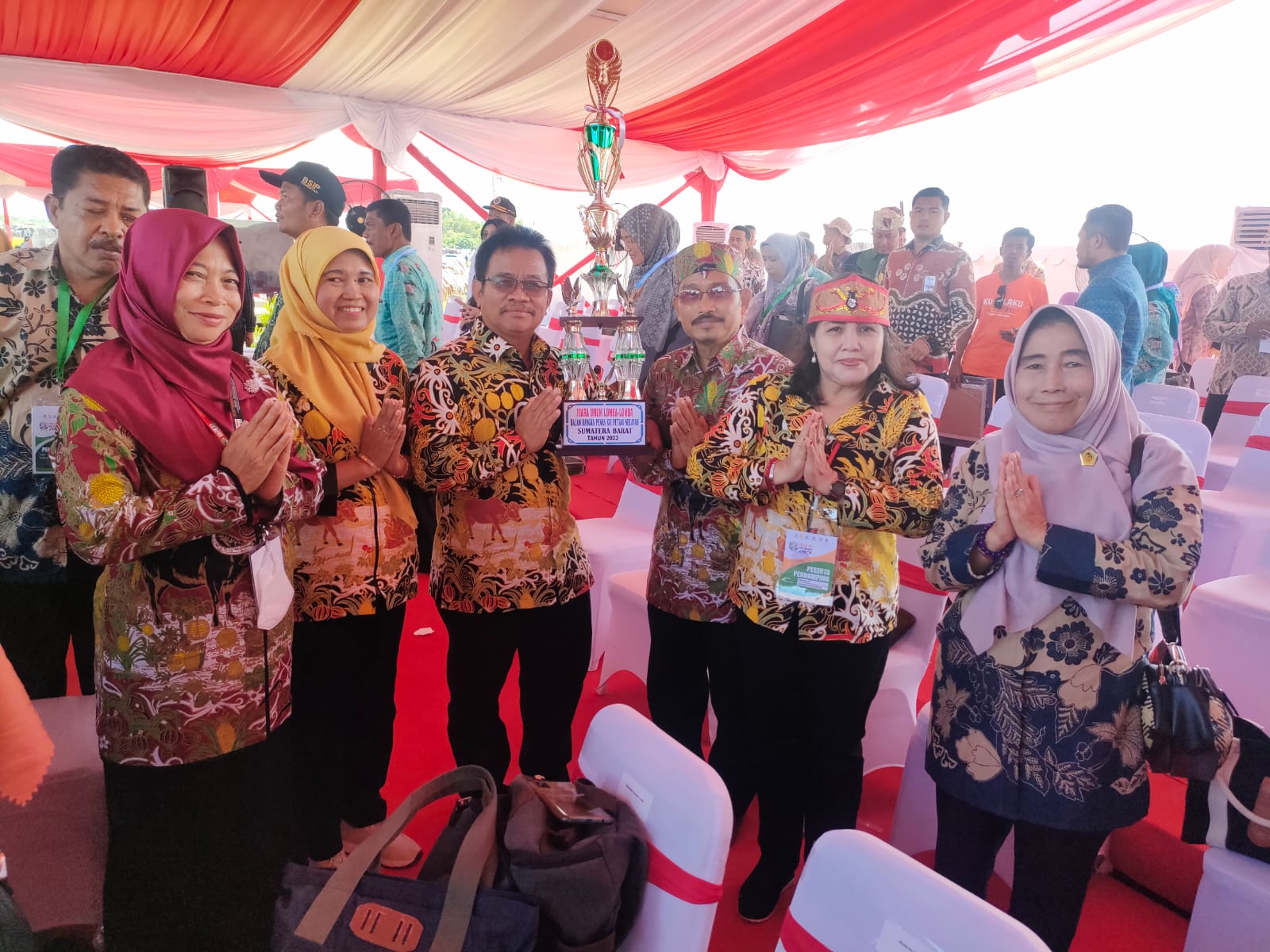 Kontingen Kalteng Raih Juara Umum Pekan Nasional Kontak Tani Nelayan XVI