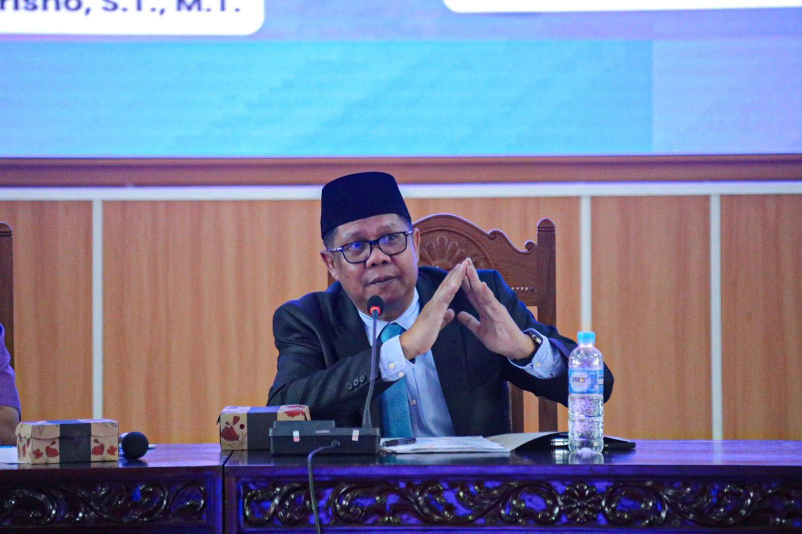 Sahli Darliansjah Jadi Narasumber Kegiatan Orientasi Pendidikan Program Pascasarjana UPR