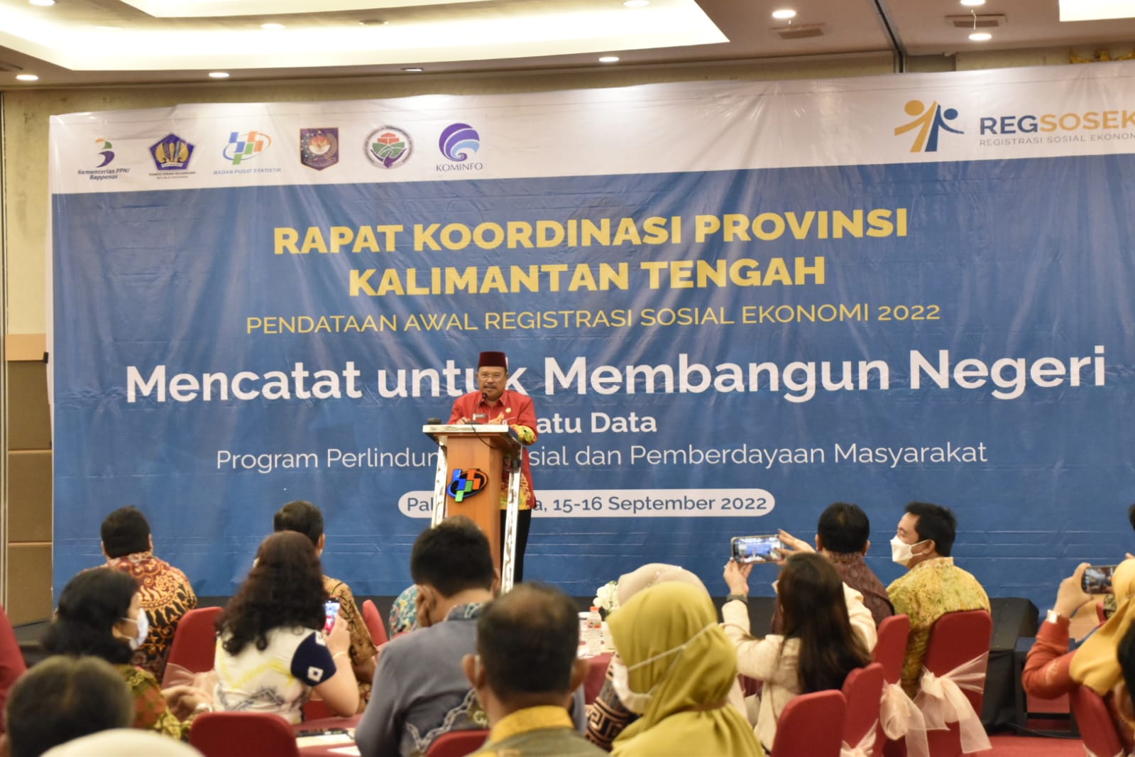 Sekda Prov. Kalteng Buka Rakor Teknis Daerah Pendataan Awal REGSOSEK Tahun 2022