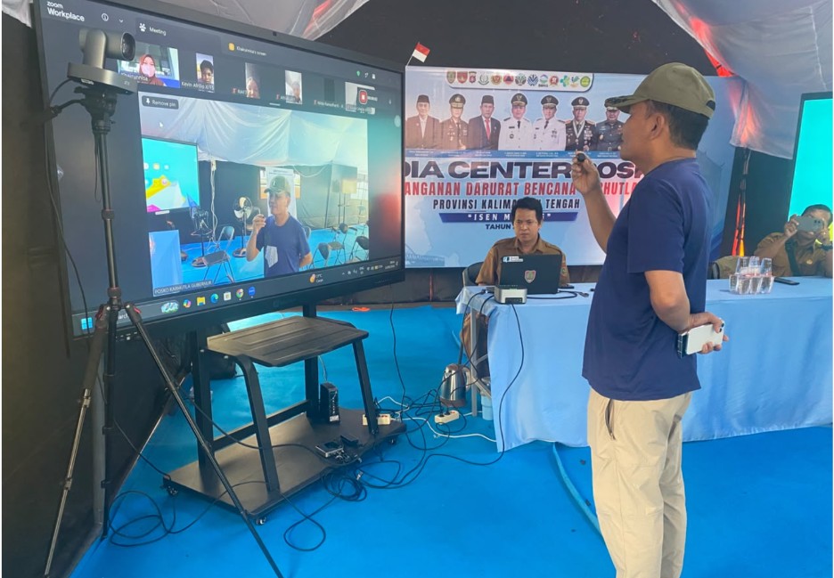 Di Tengah Kabut Asap, Guru Kalteng Tetap Aktif Mengajar melalui Kelas Digital Huma Betang