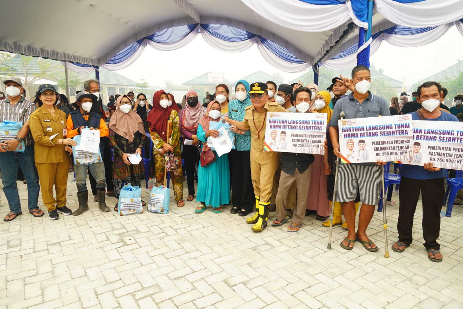 Gubernur Kalteng Agustiar Sabran Temui Warga Terdampak Karhutla, Berikan Bantuan dan Dukungan