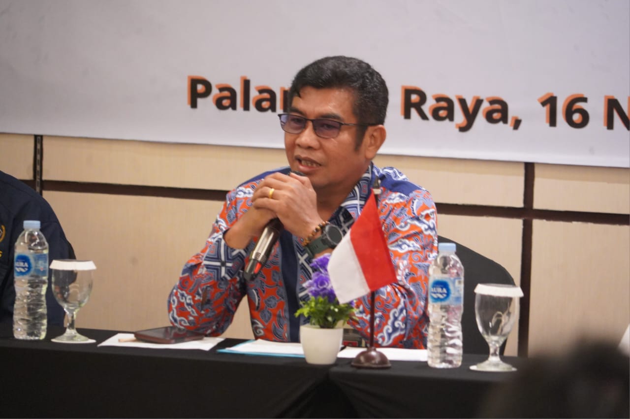 Kadiskominfosantik Prov. Kalteng Agus Siswadi Buka Pelatihan Penulisan Berita Humas Organisasi Perangkat Daerah