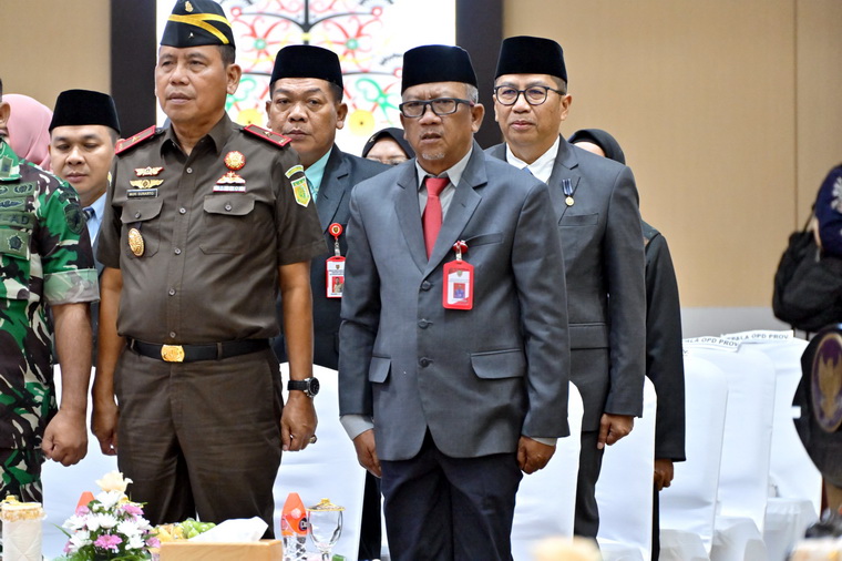 Kepala Bapperida Prov. Kalteng Leonard S. Ampung Hadiri Pengukuhan Kepala Perwakilan BPKP Provinsi Kalteng Tahun 2025