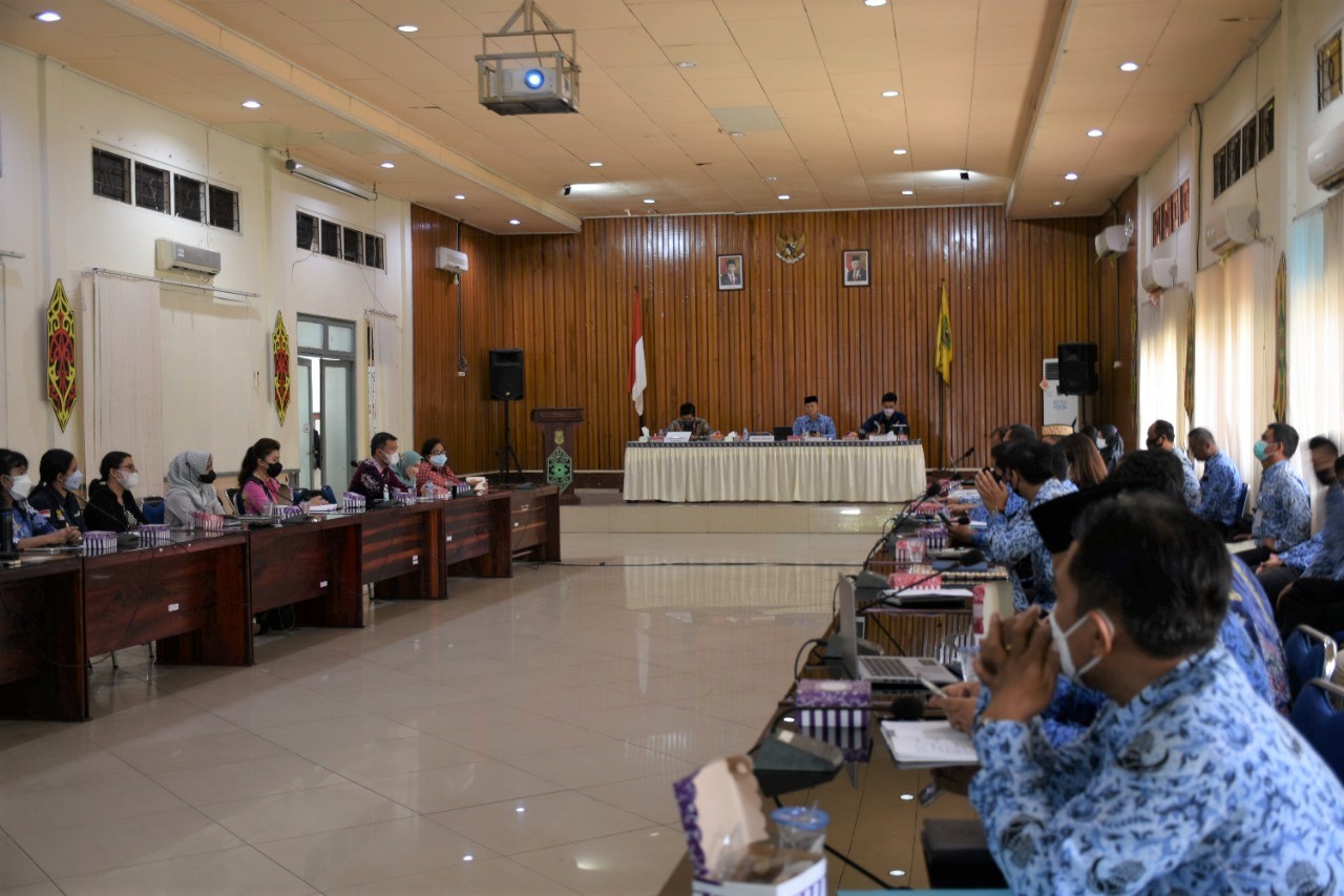 Pemkab Kapuas Bersama OJK Kalteng Susun Program Kerja TPAKD Kapuas