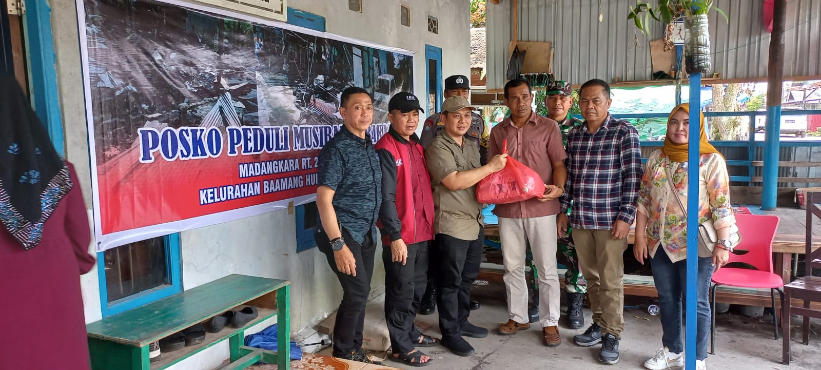 Gubernur Kalteng Sugianto Sabran Berikan Bantuan Untuk Korban Kebakaran