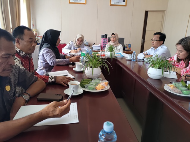 Dinas Koperasi dan UKM Kalteng Terima Kunjungan DPRD Kobar