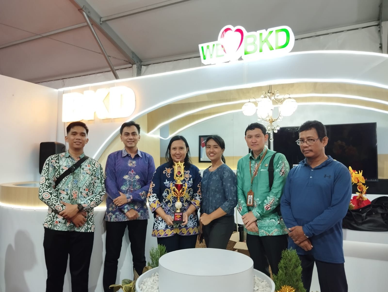 Badan Kepegawaian Daerah Prov. Kalteng Berhasil Raih Juara Harapan III Untuk Kategori SOPD Pemprov Kalteng