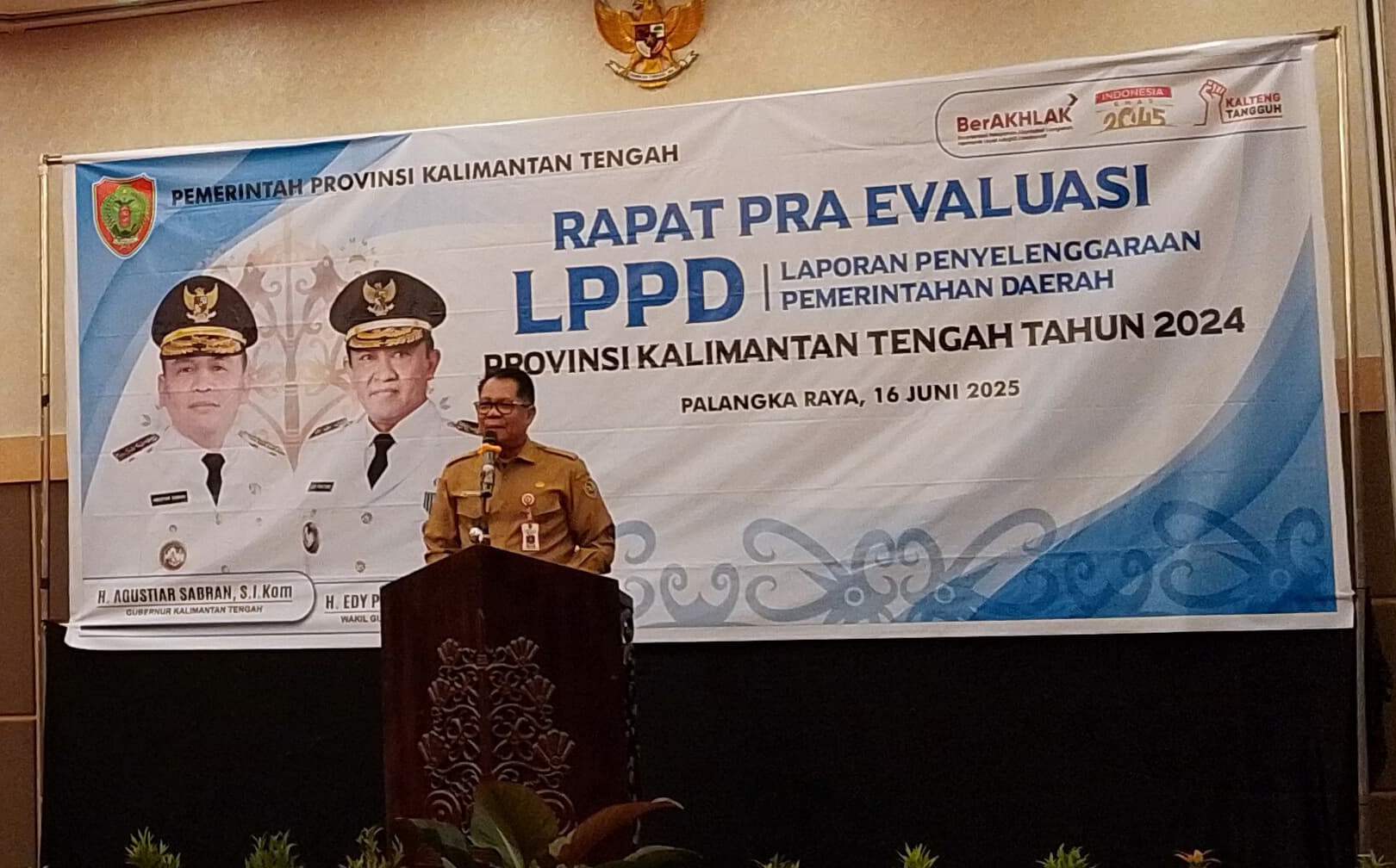 Biro Pem dan Otda Prov. Kalteng Gelar Rapat Pra Evaluasi LPPD Prov. Kalteng