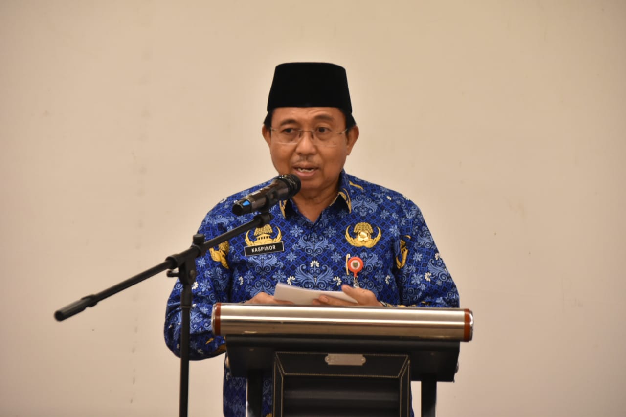 Asisten Pemkesra Buka Rapat Konfirmasi dan Reviu Evaluasi LPPD Provinsi dan Kabupaten/Kota se-Kalteng