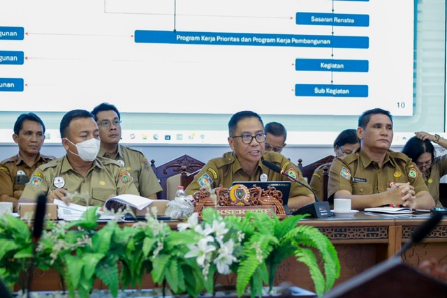 Pemprov Kalteng Bersama DPRD Prov. Kalteng Gelar Rapat Pansus Pembahasan Raperda Tentang RPJMD Prov. Kalteng Tahun 2025–2029