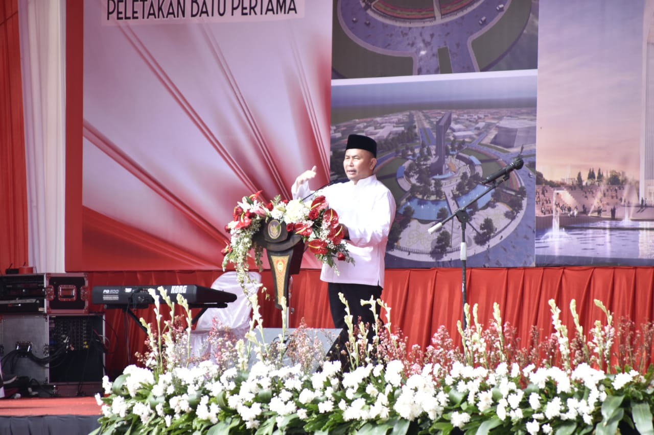 Gubernur Sugianto Sabran Lakukan Peletakan Batu Pertama Pembangunan Bundaran Besar Palangka Raya