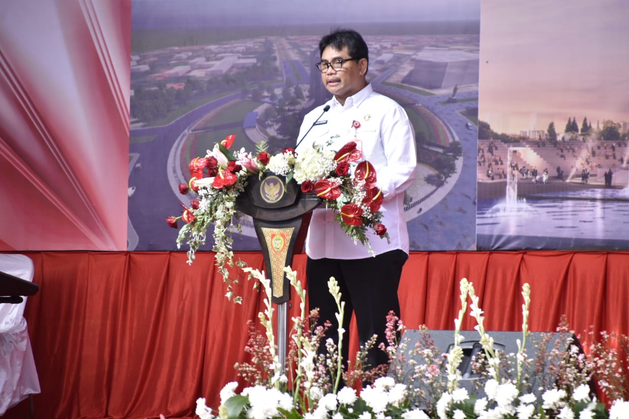 Gubernur Sugianto Sabran Lakukan Peletakan Batu Pertama Pembangunan Bundaran Besar Palangka Raya