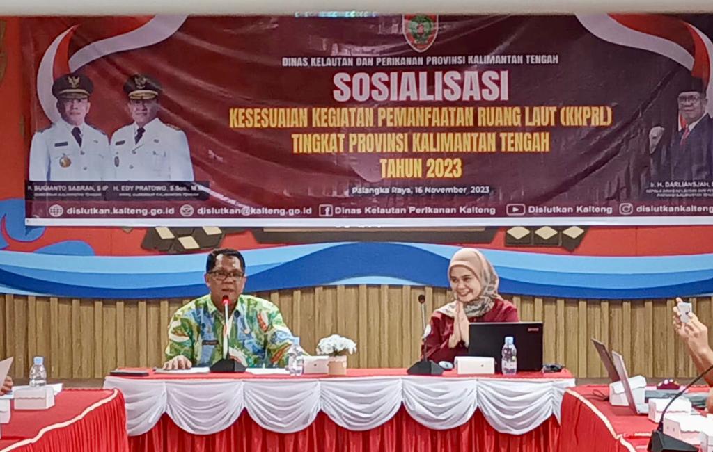 Kadislutkan Prov. Kalteng Buka Sosialisasi Kesesuaian Kegiatan Pemanfaatan Ruang Laut di Pesisir Kalteng