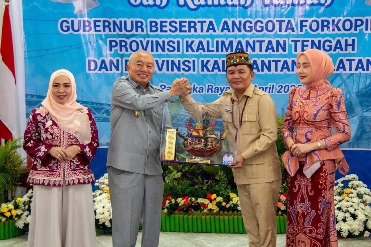 Silaturahmi Antarprovinsi Agustiar Sabran Terima Kunjungan Muhidin dan Forkopimda Kalsel