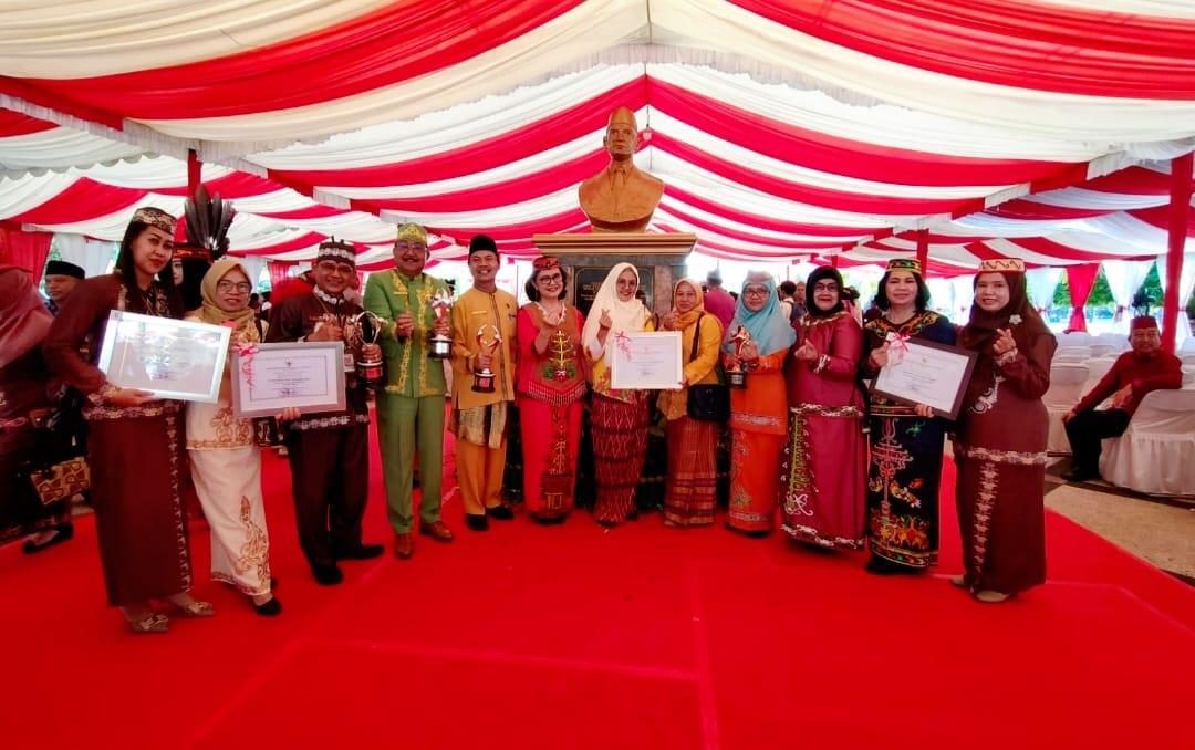 Provinsi Kalteng Raih Tujuh Penghargaan Untuk Kabupaten/Kota Layak Anak Dari Kementerian Pemberdayaan Perempuan dan Perlindungan Anak RI