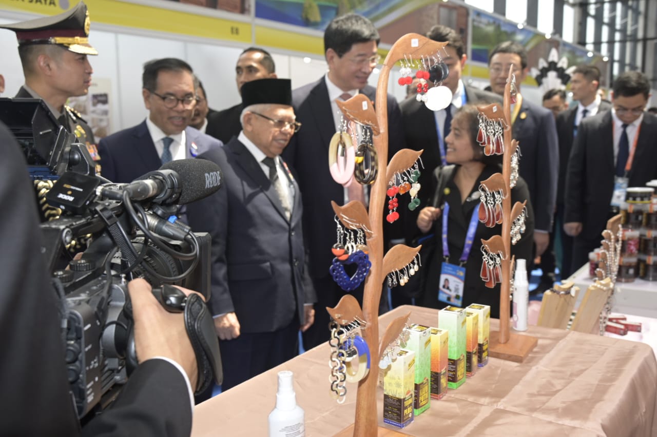 Wagub Edy Pratowo : Harapan Bersama, Event ini Jadi Sarana Strategis Untuk Kembangkan dan Promosikan Produk Unggulan Potensial Kalteng di Pasar Luar Negeri