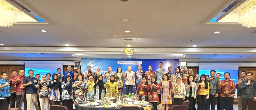 Plt. Sekda Prov. Kalteng Leonard S. Ampung Buka Sinergi TPID dan Peningkatan Kompetensi Teknologi Digital bagi TPID se-Kalteng