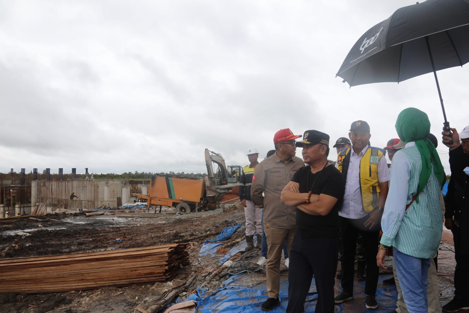 Gubernur Sugianto Sabran Tinjau Infrastruktur Irigasi Food Estate Di Desa Bentuk Jaya A5 Dan Desa Kahuripan Permai