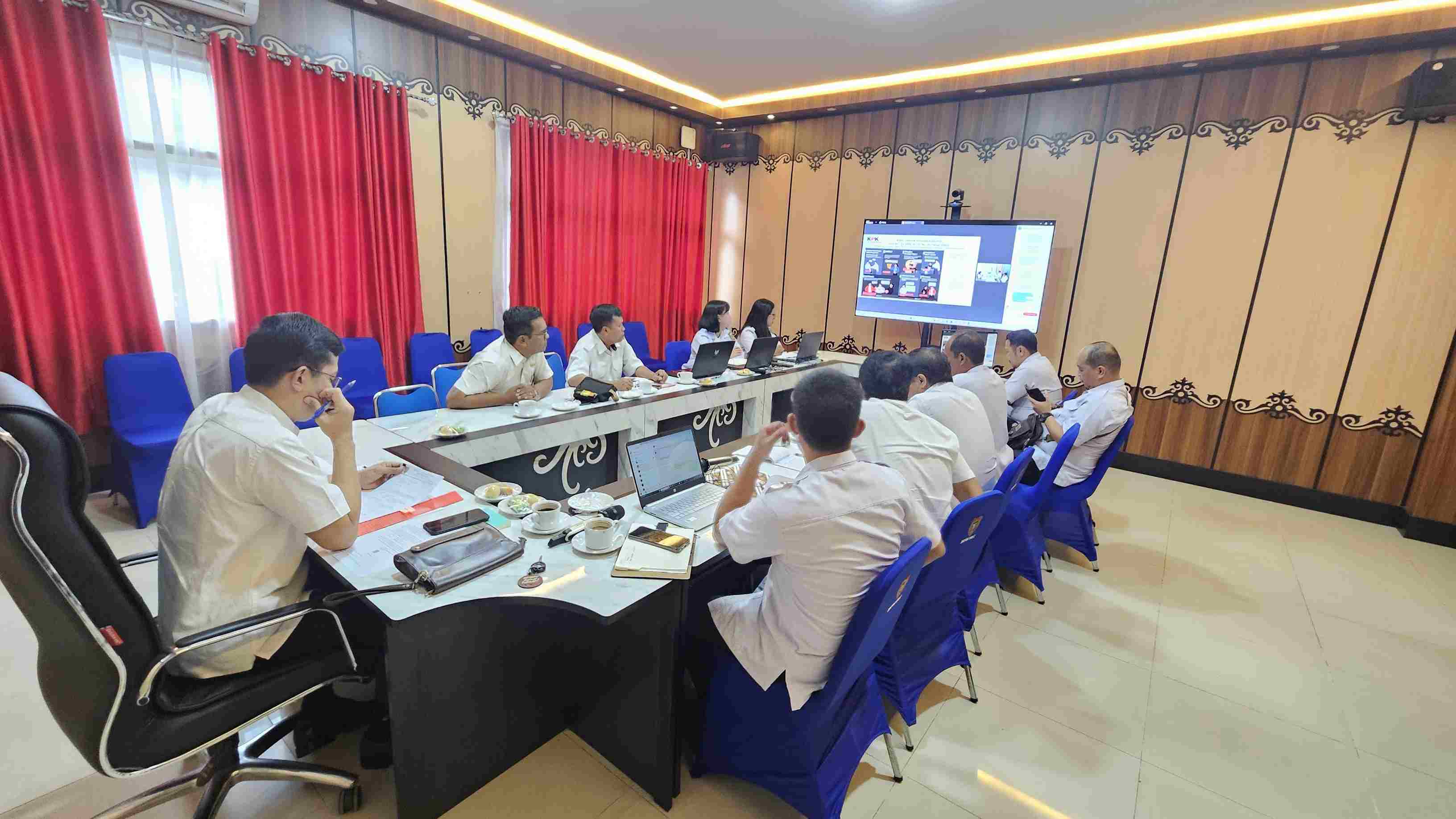 Plt. Inspektur Daerah Prov. Kalteng Eko Sulistiyono Buka Bimtek Perluasan Desa Antikorupsi