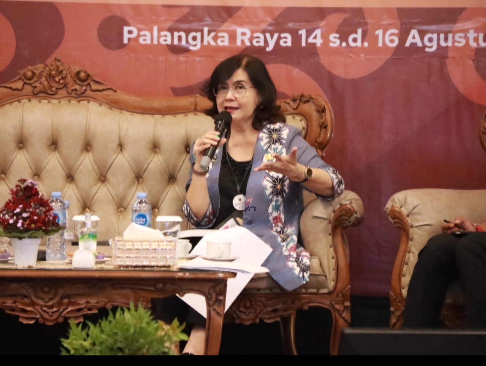 Kepala DP3APPKB Linae Victoria Aden Jadi Narasumber Pada Rapat Koordinasi