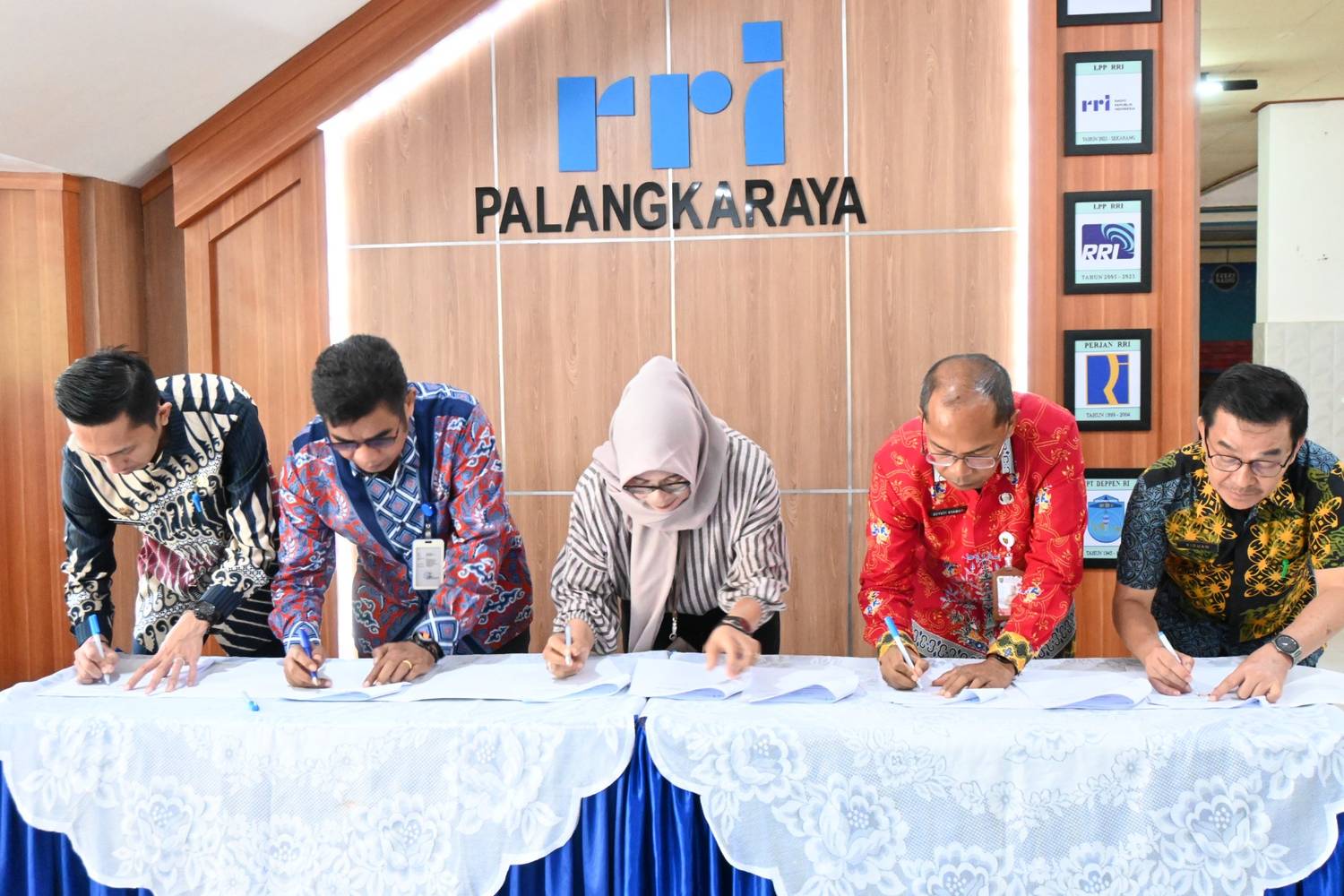 Kepala Dinkes Prov. Kalteng Suyuti Syamsul Lakukan PKS Reformasi Birokrasi Tematik Bersama RRI