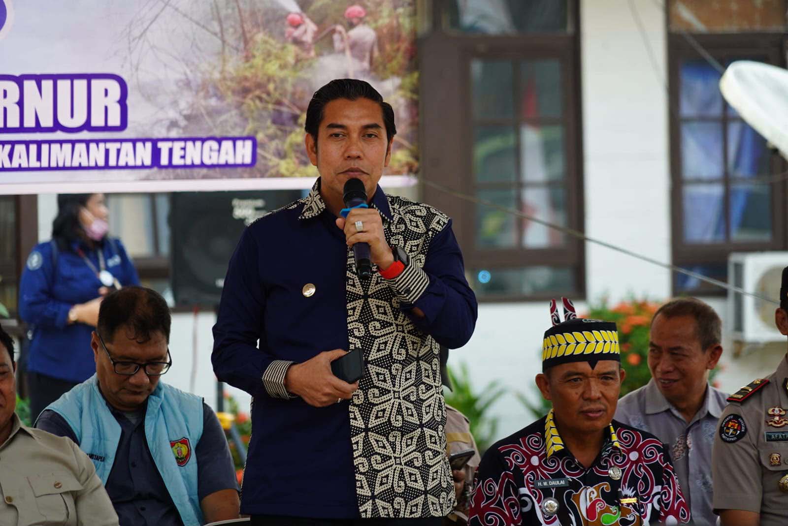 Dampak Karhutla, Pemprov Kalteng Salurkan Bantuan Pangan dan Layanan Kesehatan di Kahayan Kuala
