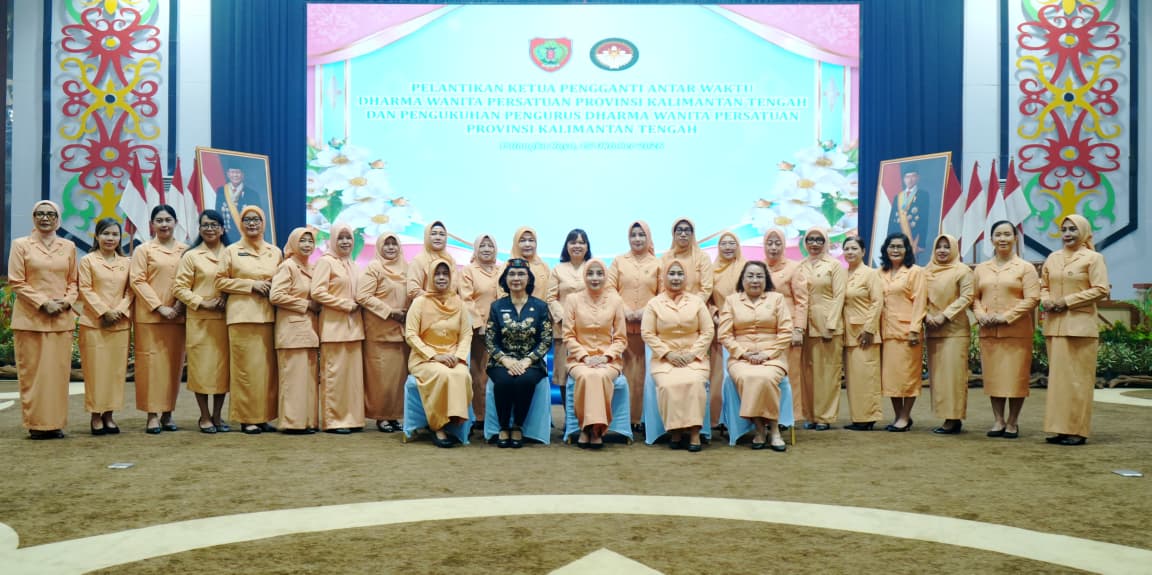 Penasihat DWP Kalteng Aisyah Thisia Agustiar Sabran Lantik Pengurus PAW Masa Bakti 2024–2029