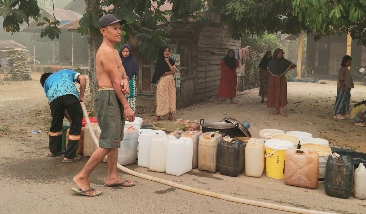 Pemprov Kalteng Intensifkan Penyaluran Air Bersih bagi Masyarakat Terdampak Karhutla