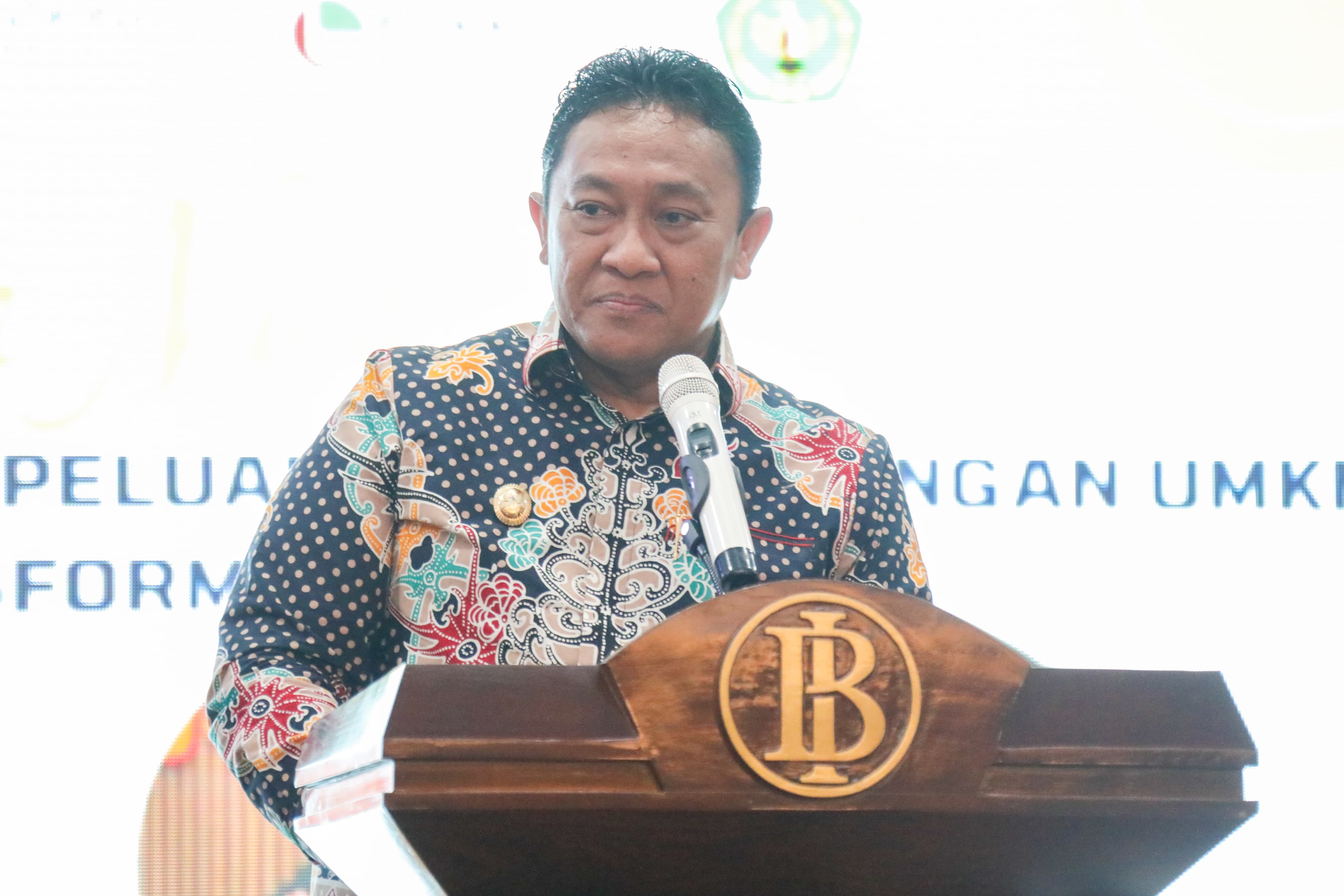 Wagub Kalteng Edy Pratowo Buka Seminar Nasional ISEI Cabang Palangka Raya