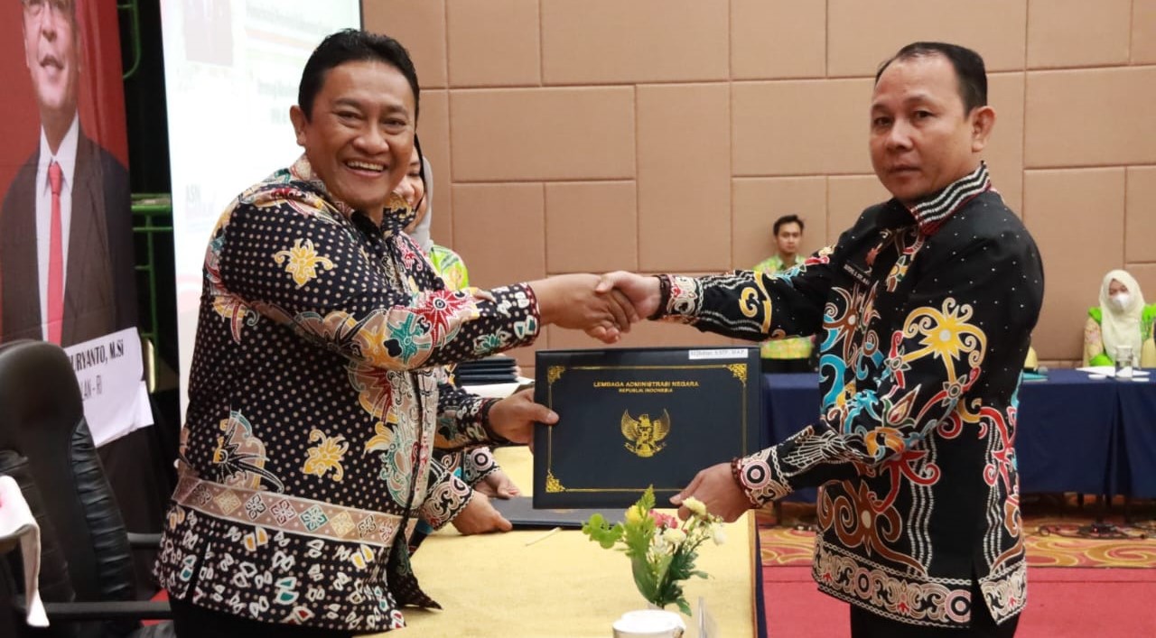 SI-IPIN Antarkan Kepala DPMPTSP Dalam Kategori 10 Peserta Terbaik Pelatihan Kepemimpinan Nasional Tingkat II