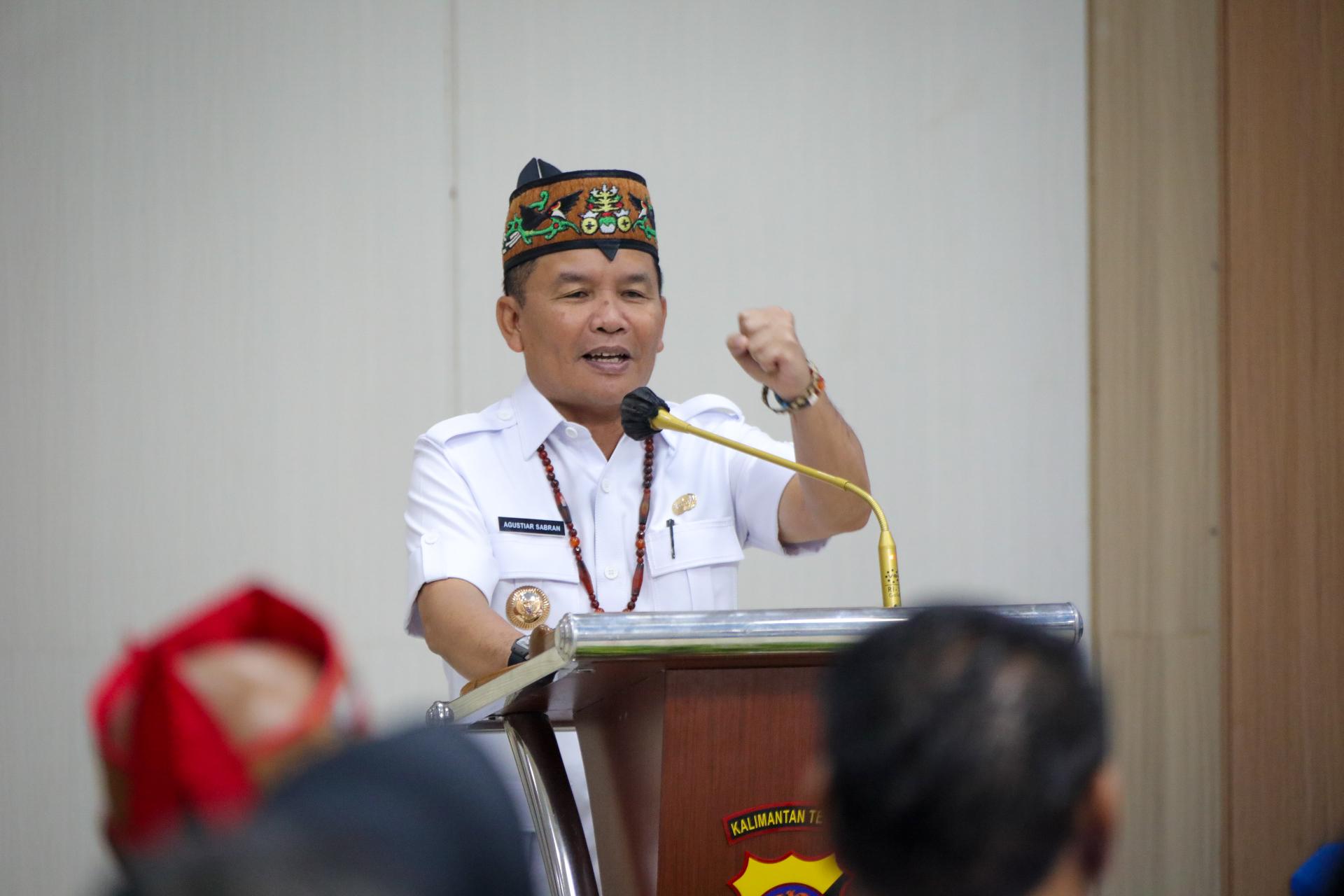 Gubernur Kalteng Agustiar Sabran Tekankan Sinergi Lintas Sektoral dalam Pengamanan Natal 2025 dan Tahun Baru 2026