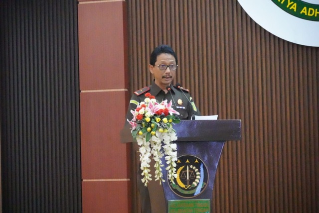 Gubernur Kalteng Agustiar Sabran dan Kepala Kejaksaan Tinggi Kalteng Nurcahyo Jungkung Madyo Menandatangani Nota Kesepakatan (MoU)