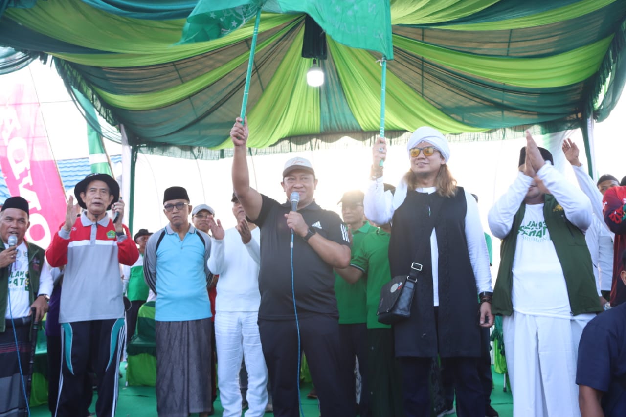 Wagub Kalteng Ikuti Jalan Sehat Yang Diselenggarakan Oleh PCNU Kota Palangaka Raya