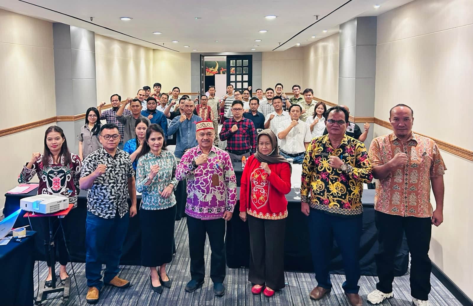 Disnakertrans Prov. Kalteng Laksanakan Bimtek Penyelesaian Perselisihan Hubungan Industrial