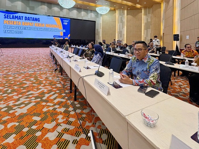 Plt. Sekda Prov. Kalteng Leonard S. Ampung Ikuti Rakernas Forum Sekretaris Daerah Seluruh Indonesia
