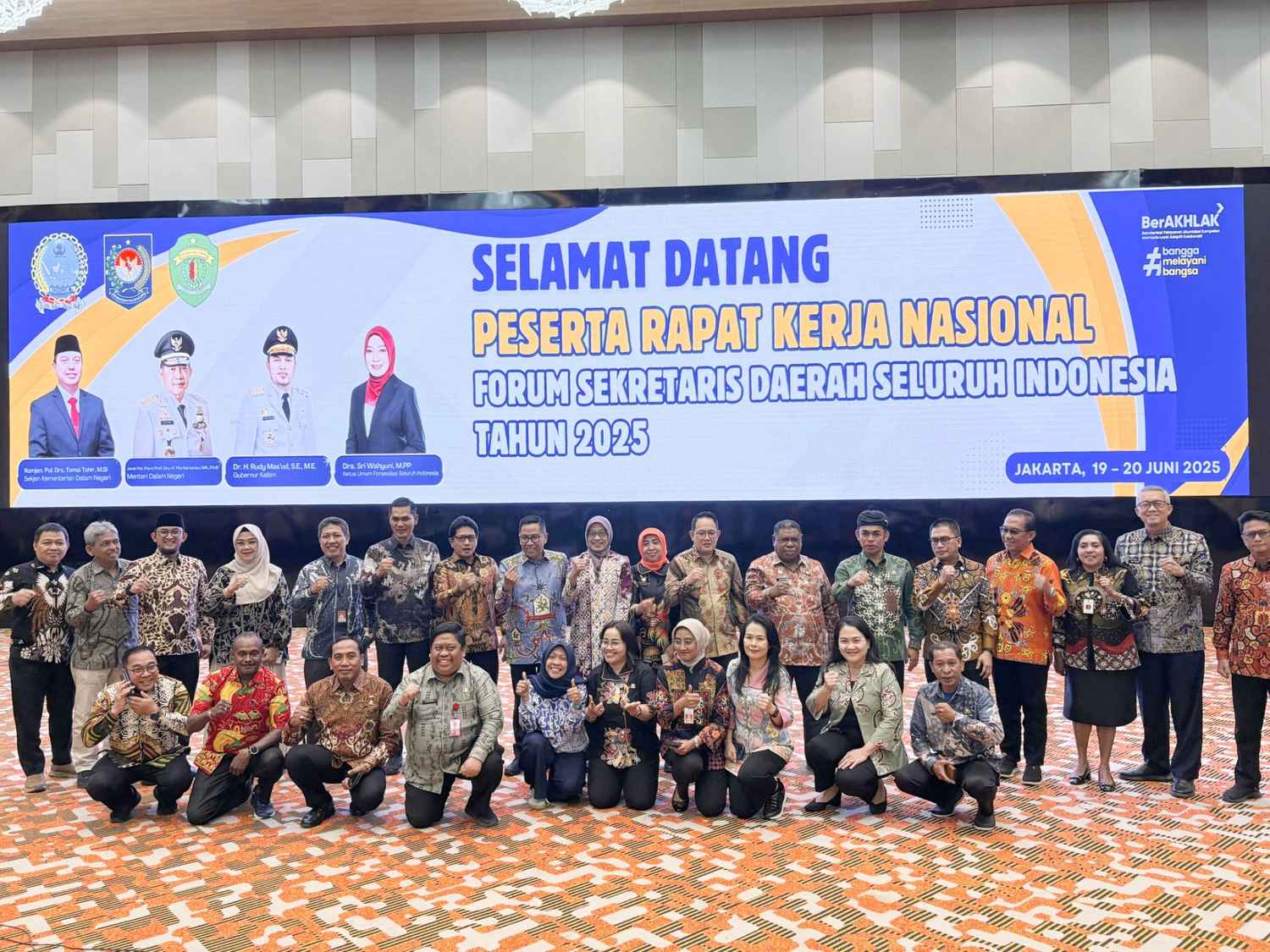 Plt. Sekda Prov. Kalteng Leonard S. Ampung Ikuti Rakernas Forum Sekretaris Daerah Seluruh Indonesia