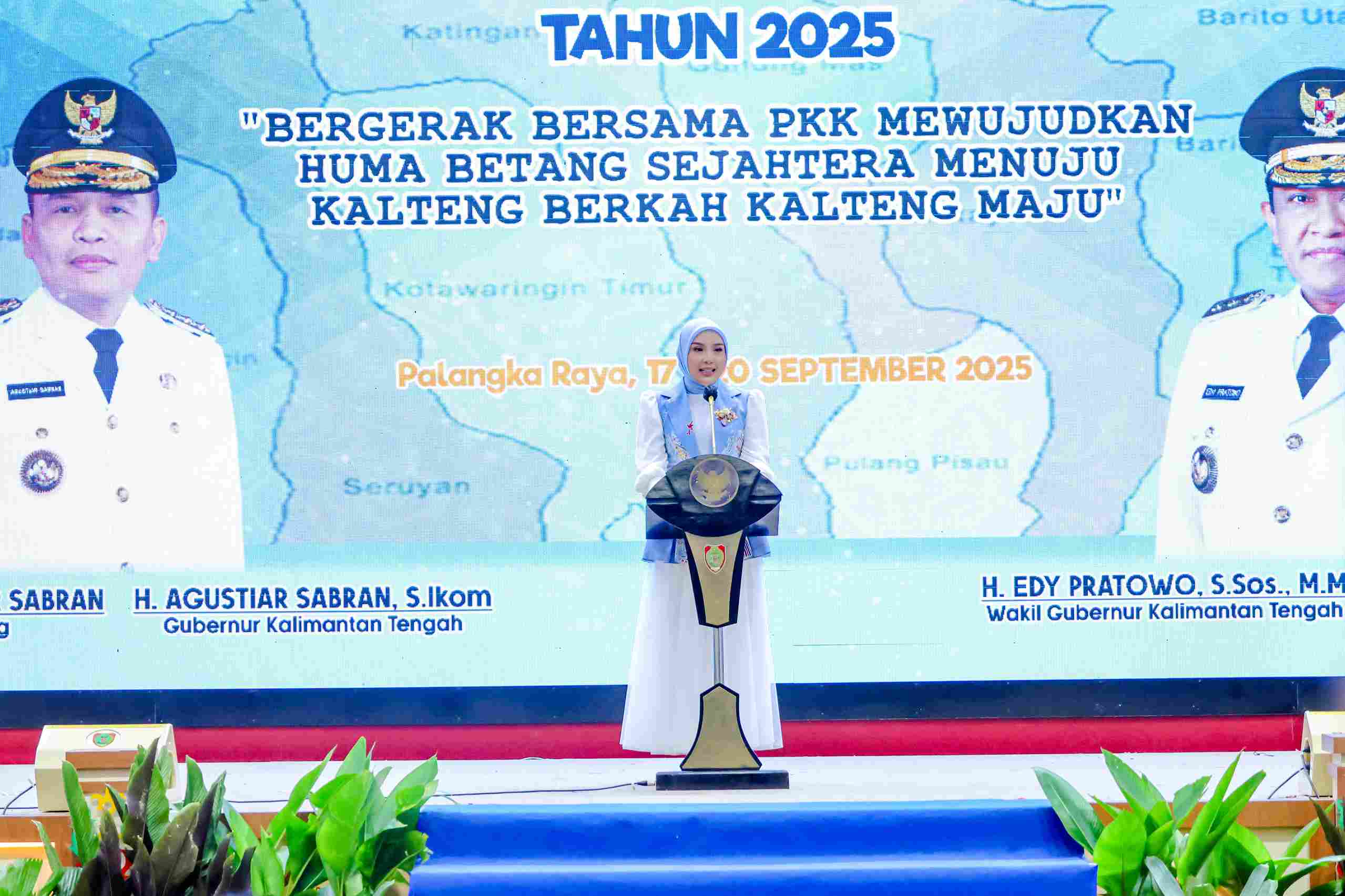 Ketua TP-PKK Aisyah Thisia Agustiar Sabran Tutup Rakerda Kader PKK Tingkat Provinsi Kalteng