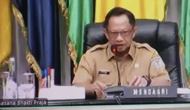 Sahli Yuas Elko Hadiri Rakor Pengendalian Inflasi Tahun 2025 dan Sosialisasi Penyelenggaraan Sekolah Rakyat Bersama Mendagri RI