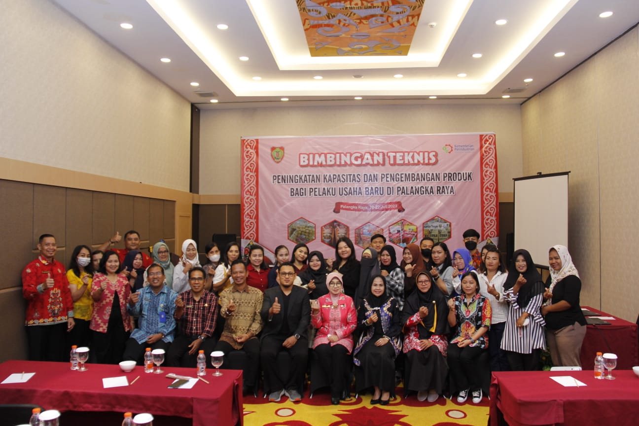 Disdagperin Prov. Kalteng Buka Bimtek Peningkatan Kapasitas dan Pengembangan Produk Bagi Pelaku Usaha Baru