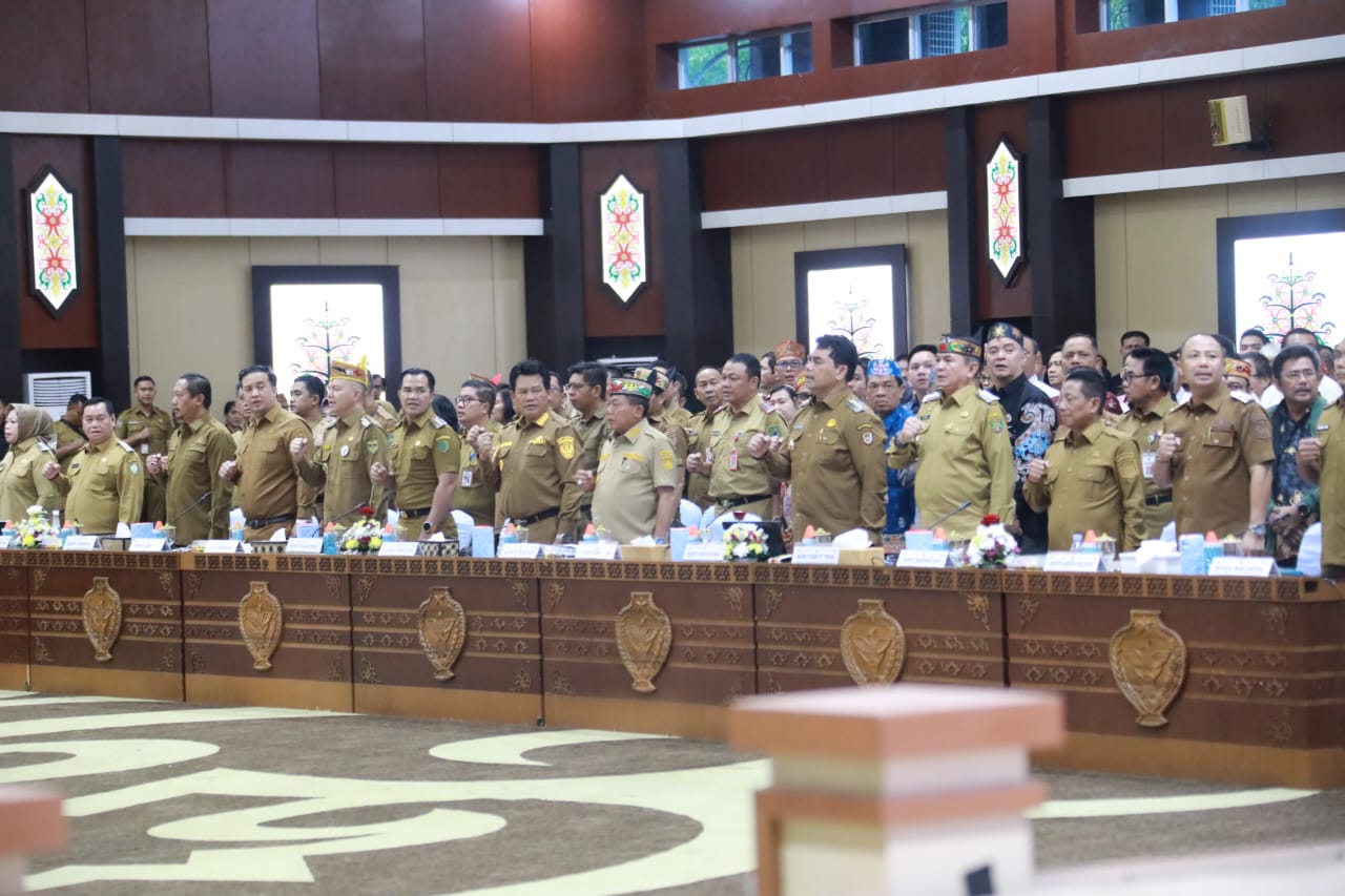 Gubernur Kalteng Agustiar Sabran Buka Rakor Optimalisasi Pendapatan Asli Daerah Sektor Perkebunan dan Kehutanan