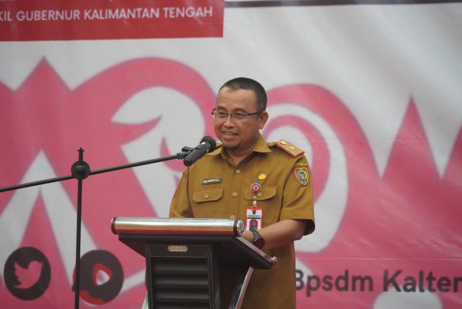 Asisten Administrasi Umum Buka Workshop Agen Perubahan Budaya Kerja Organisasi Di Lingkungan Pemprov. Kalteng