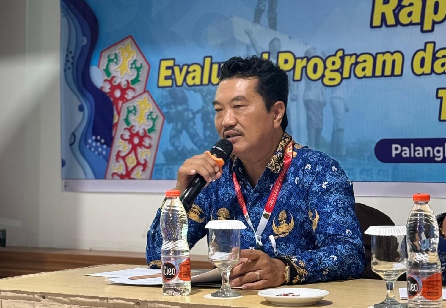 Dinkes Prov. Kalteng Gelar Rapat Evaluasi dan Validasi Data Viral Load HIV