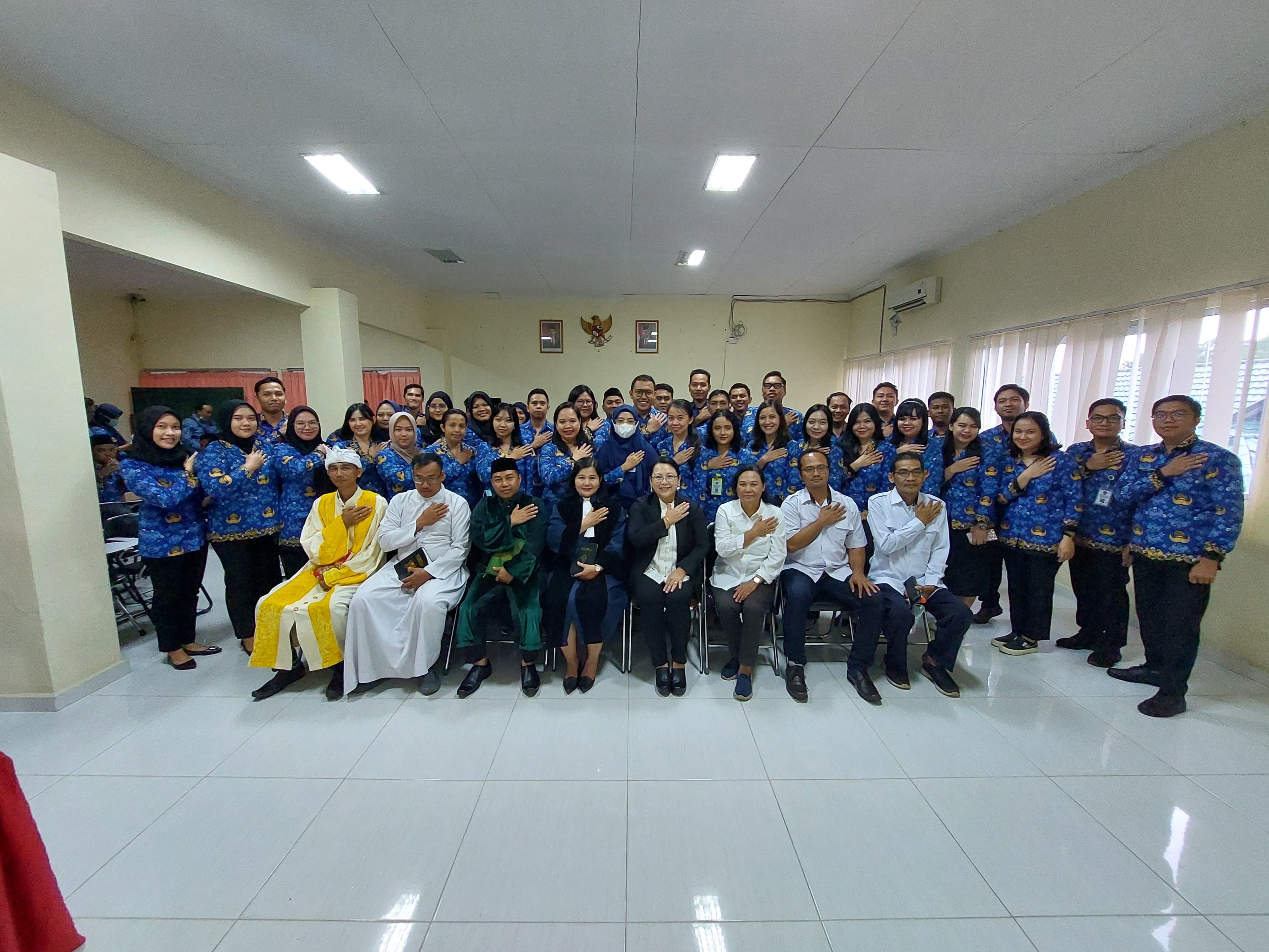 Rumah Sakit Jiwa Kalawa Atei Gelar Pelantikan dan Pengambilan Sumpah/Janji Jabatan Fungsional Tertentu
