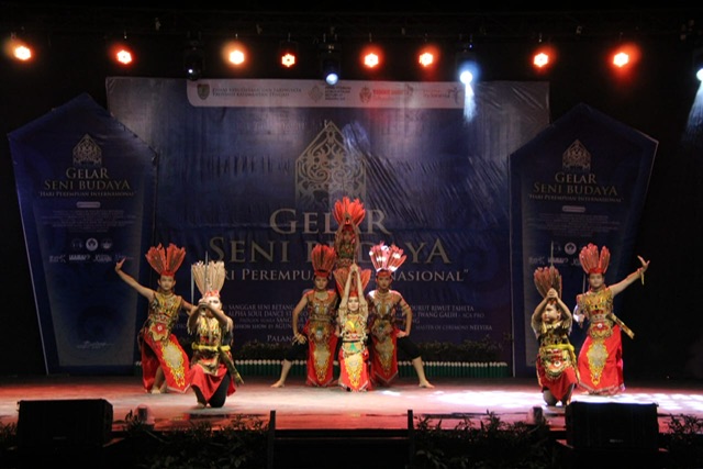 Sahli Yuas Elko Buka Seni Budaya Peringatan Hari Perempuan Internasional Tahun 2025
