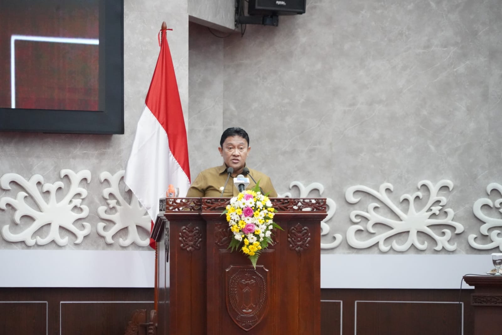 Wagub Kalteng Edy Pratowo Hadiri Rapat Paripurna ke - 5 Masa Persidangan I Tahun Sidang 2024 DPRD Prov. Kalteng