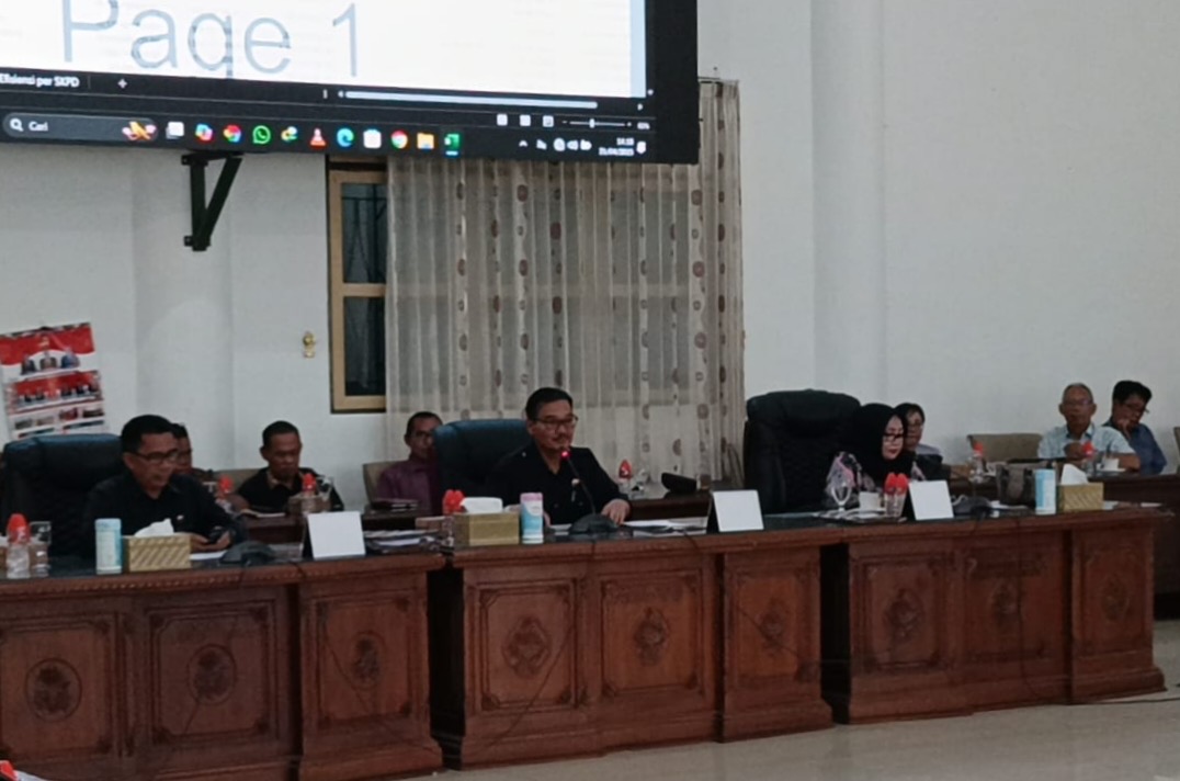 Ketua DPRD Barsel Pimpin RDP dengan TAPD membahas Efisiensi Anggaran 2025