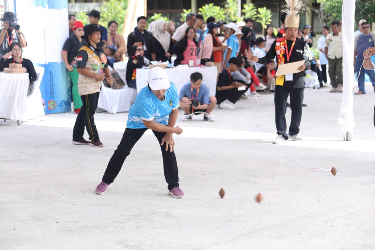 Lomba Permainan Tradisional Habayang Pada FBIM Tahun 2025