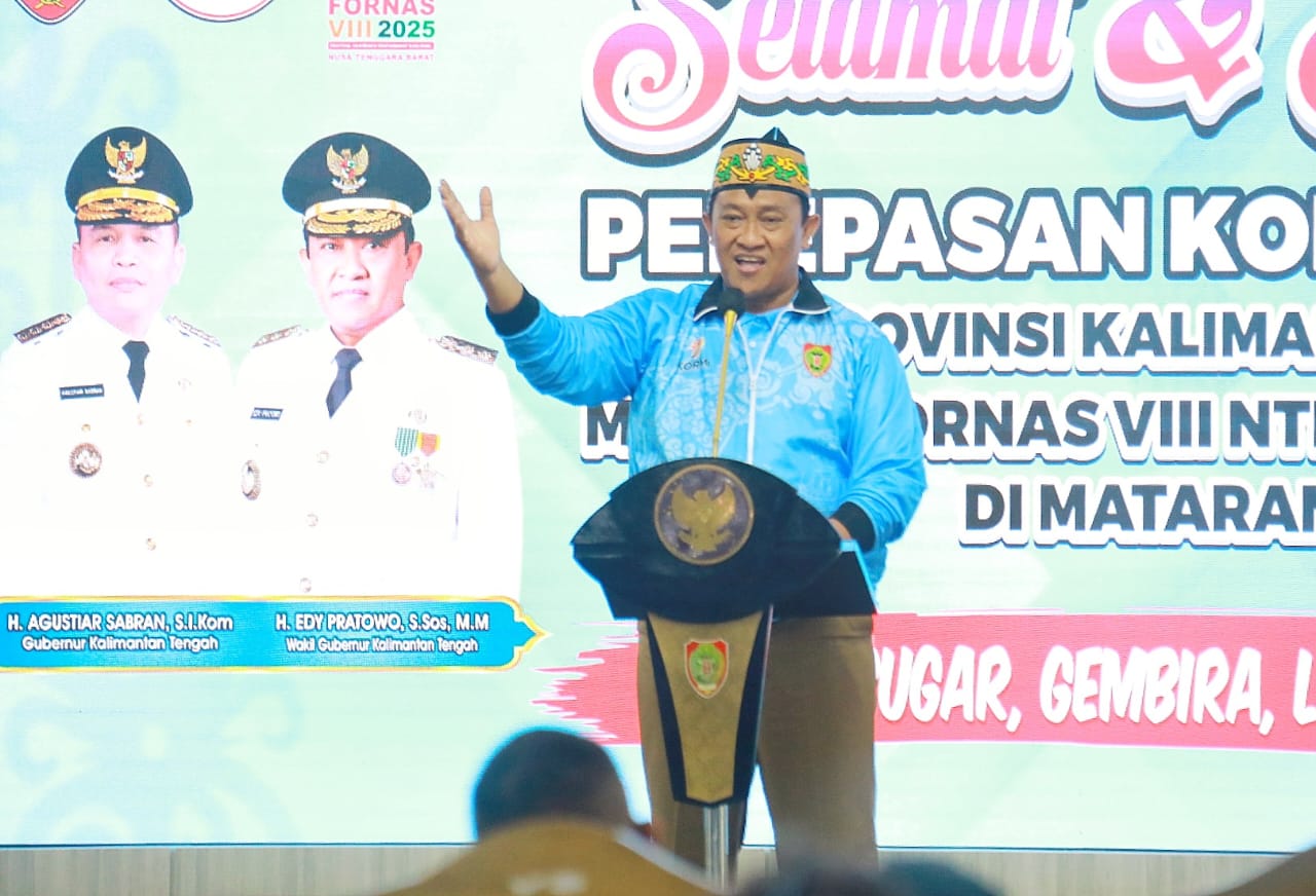 Wagub Kalteng Edy Pratowo Melepas Kontingen Komite Olahraga Masyarakat Indonesia Prov. Kalteng Ikuti FORNAS VIII di Nusa Tenggara Barat